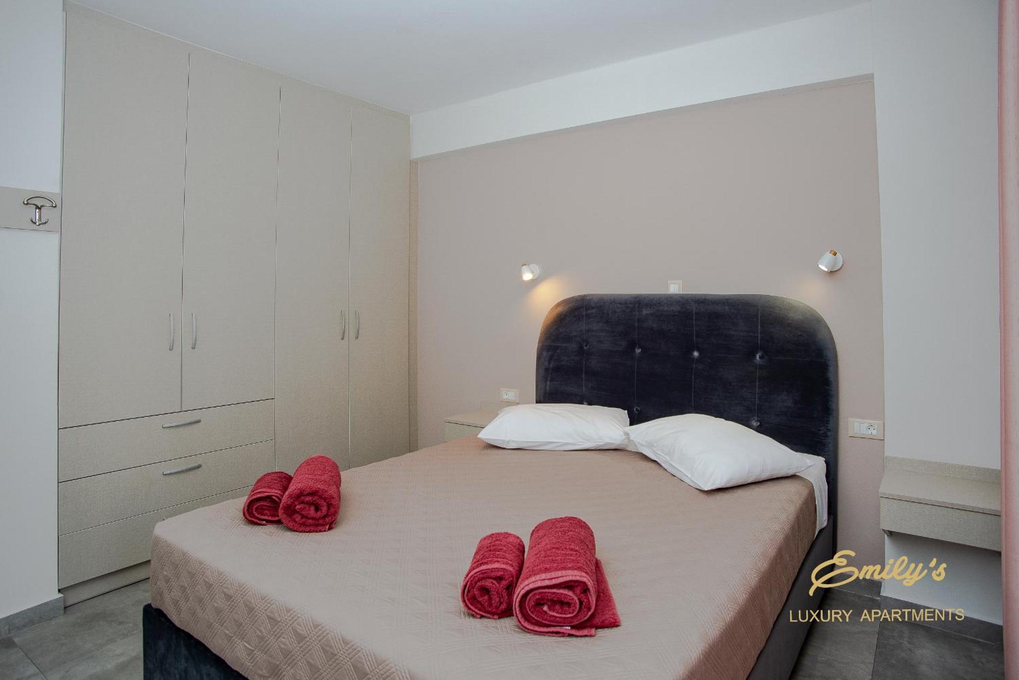 Emily'S Luxury Apartments Argostóli Extérieur photo