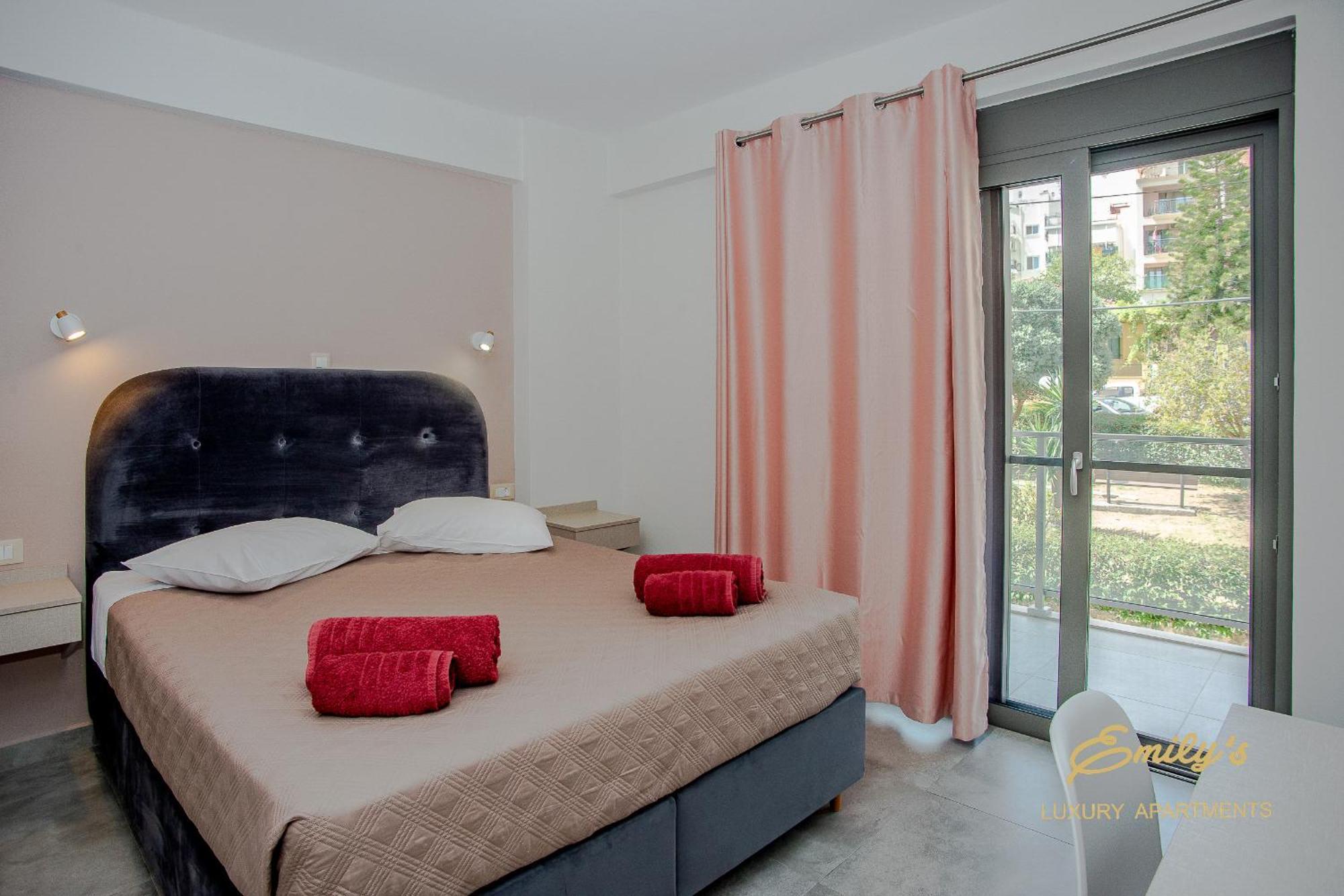 Emily'S Luxury Apartments Argostóli Extérieur photo
