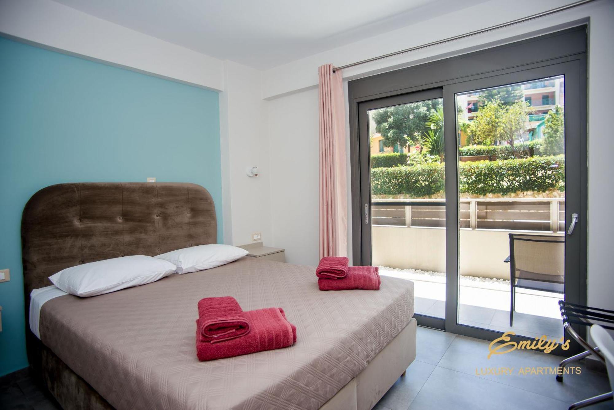 Emily'S Luxury Apartments Argostóli Extérieur photo