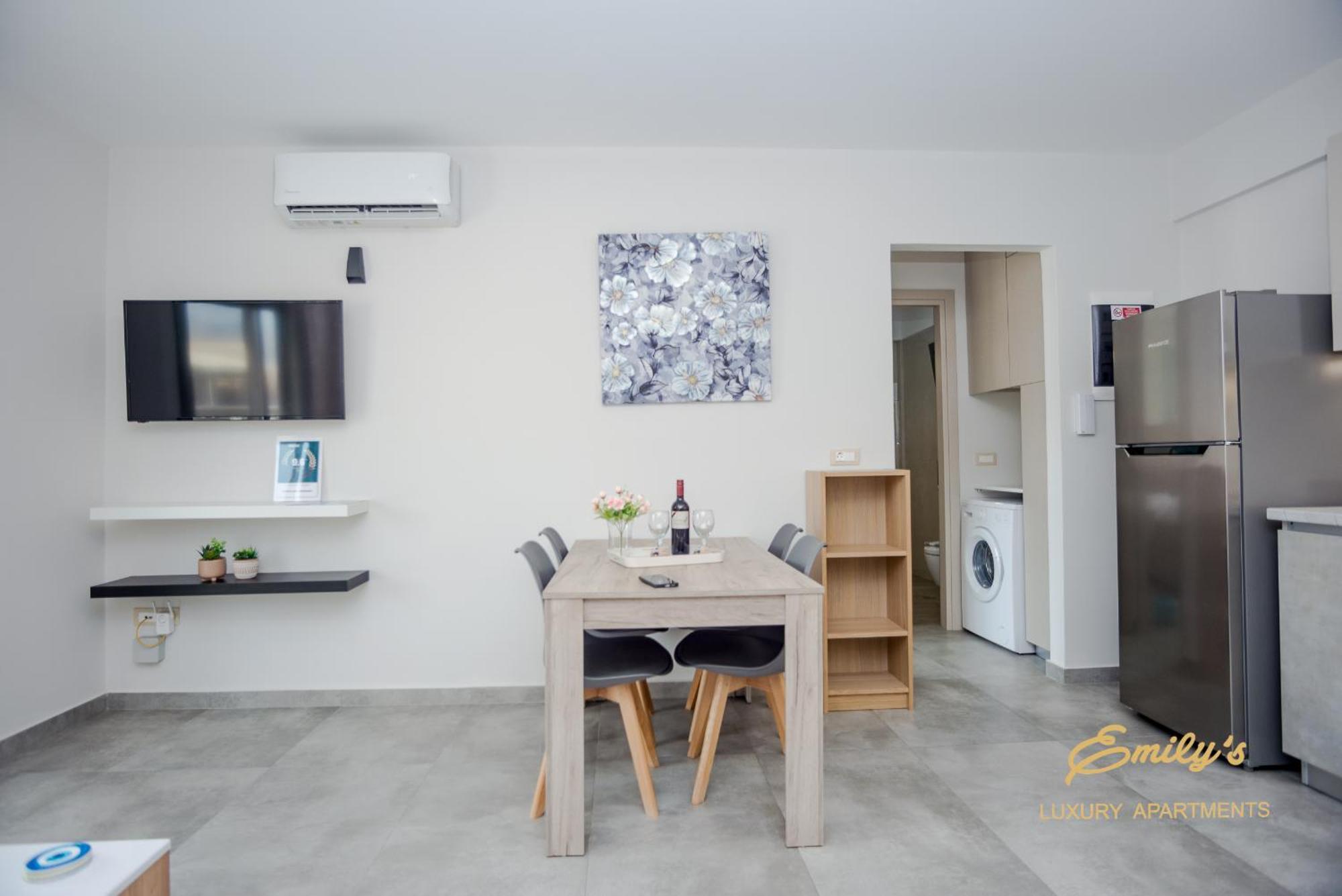 Emily'S Luxury Apartments Argostóli Extérieur photo